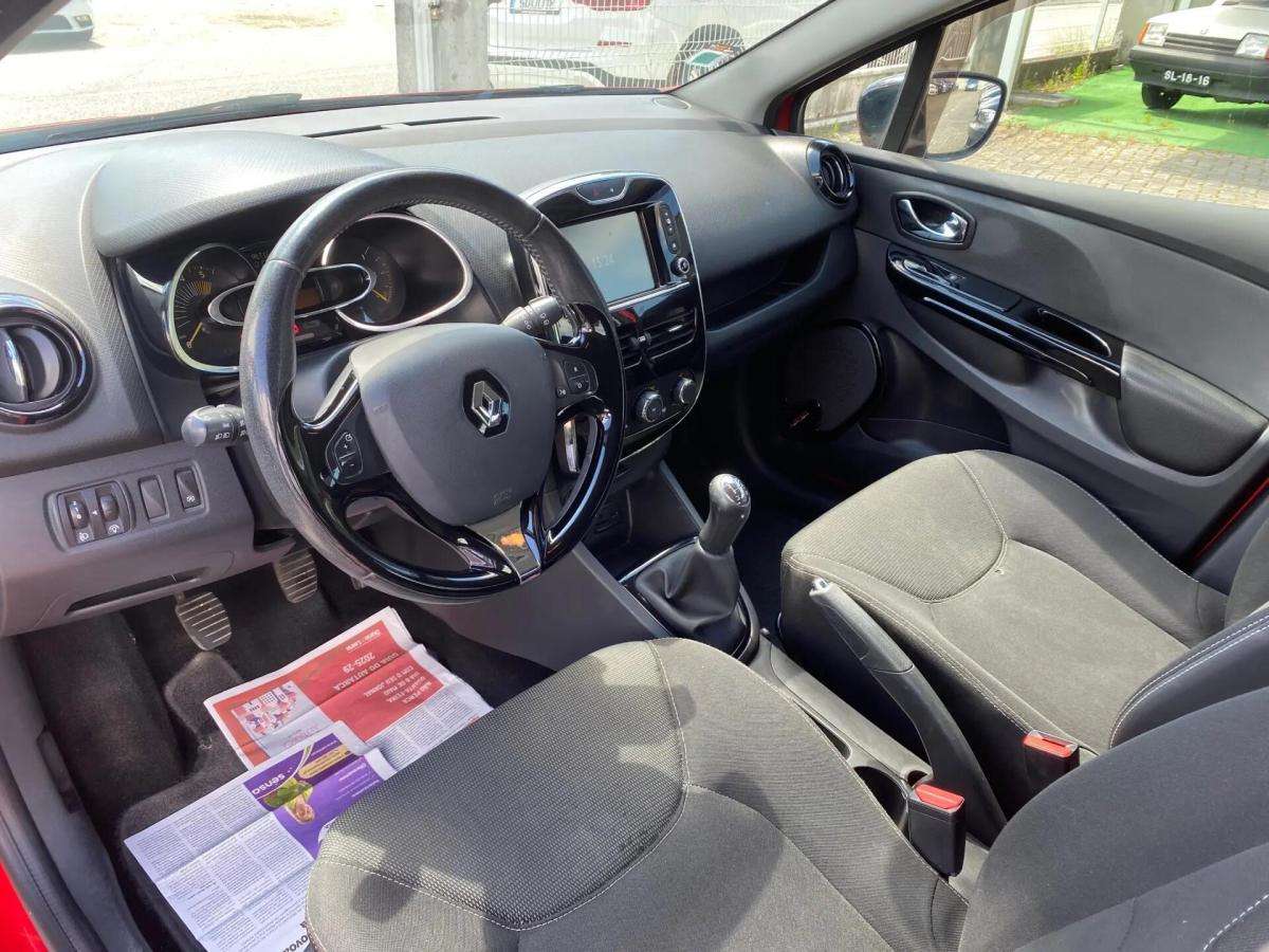renault-clio-sport-tourer-2014-diesel-1461cc