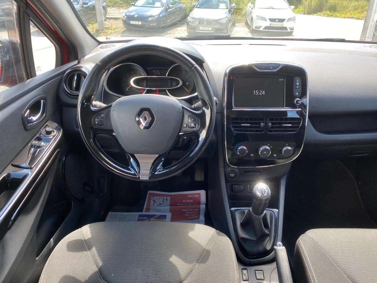 renault-clio-sport-tourer-2014-diesel-1461cc