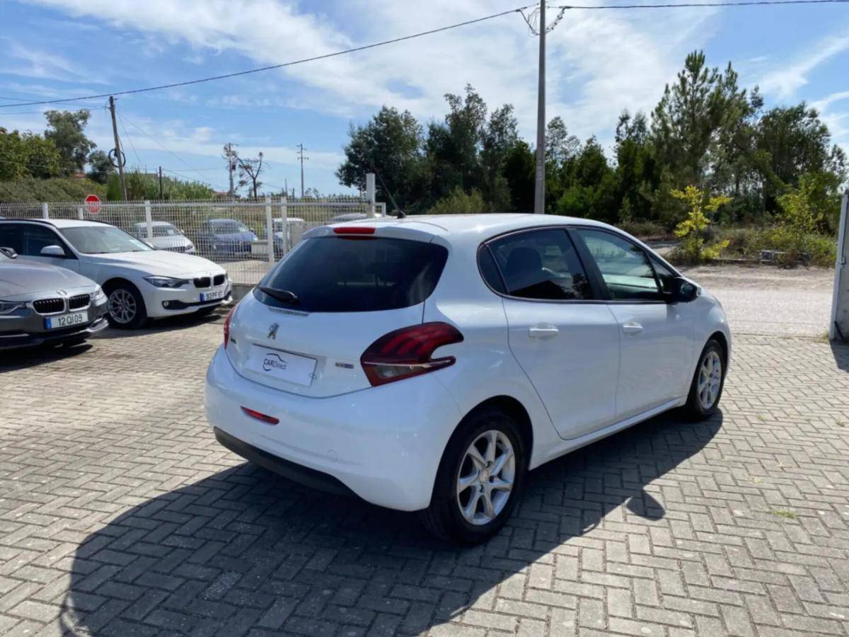 peugeot-208-2016-diesel-1560cc