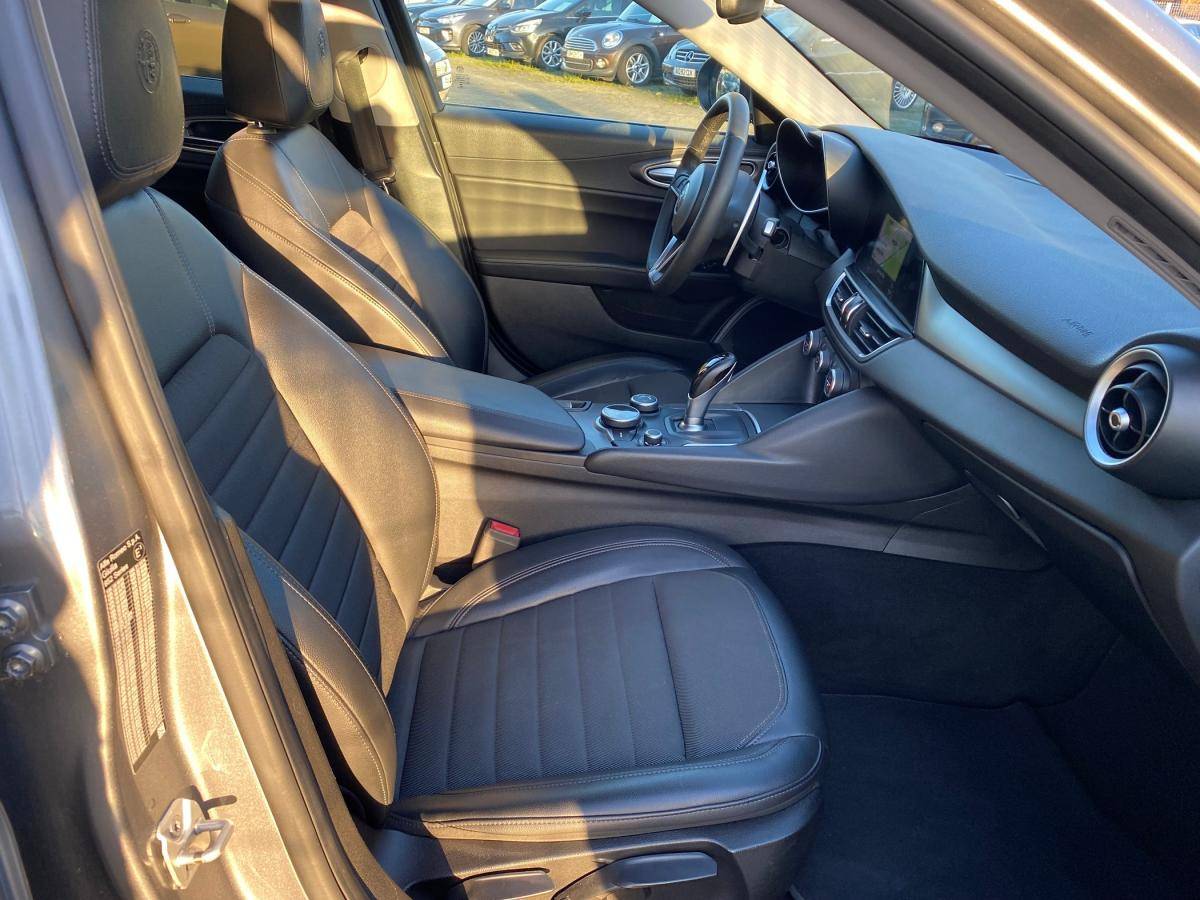 alfa-romeo-giulia-2019-diesel-2143cc