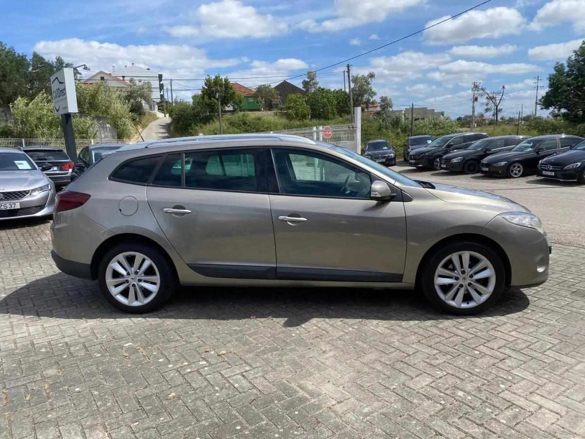 renault-megane-sport-tourer-2010-diesel-1461cc