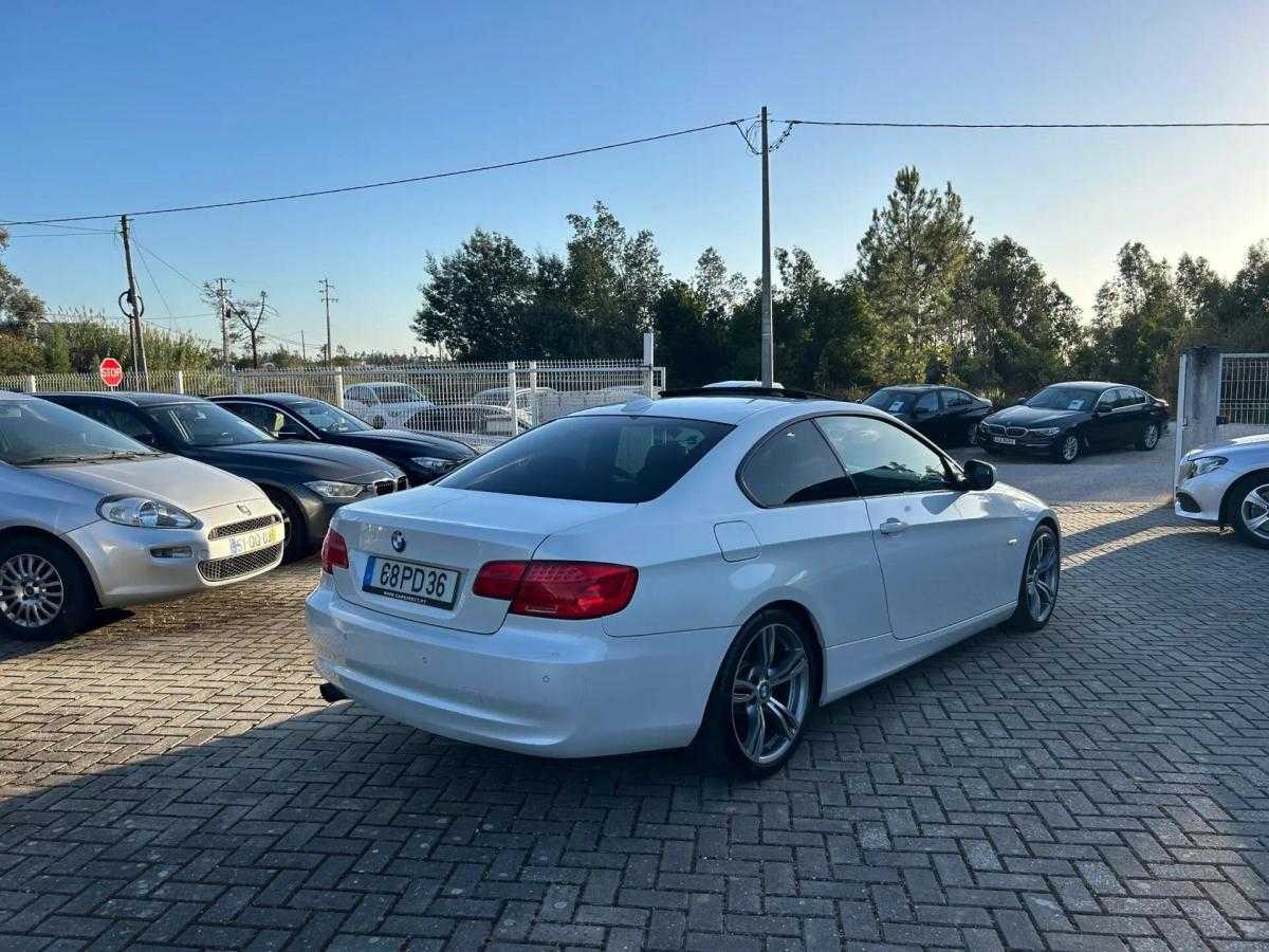 bmw-serie-3-320d-coupe-2011-diesel-1995cc