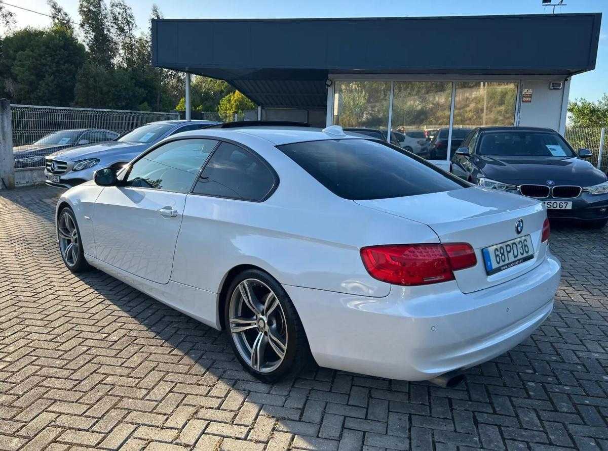 bmw-serie-3-320d-coupe-2011-diesel-1995cc