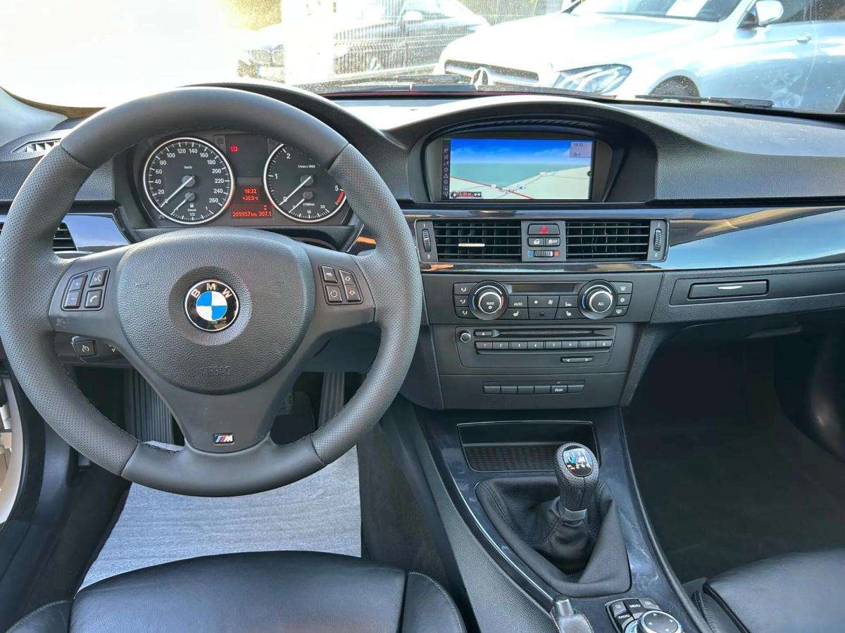 bmw-serie-3-320d-coupe-2011-diesel-1995cc