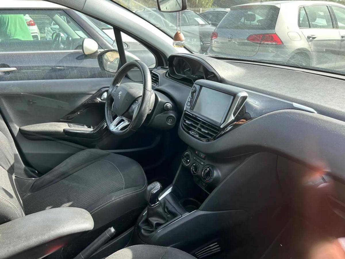 peugeot-208-2017-diesel-1560cc