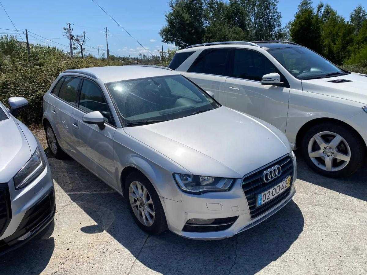 audi-a3-sportback-2013-diesel-1598cc