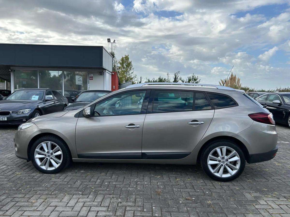 renault-megane-sport-tourer-2009-diesel-1461cc