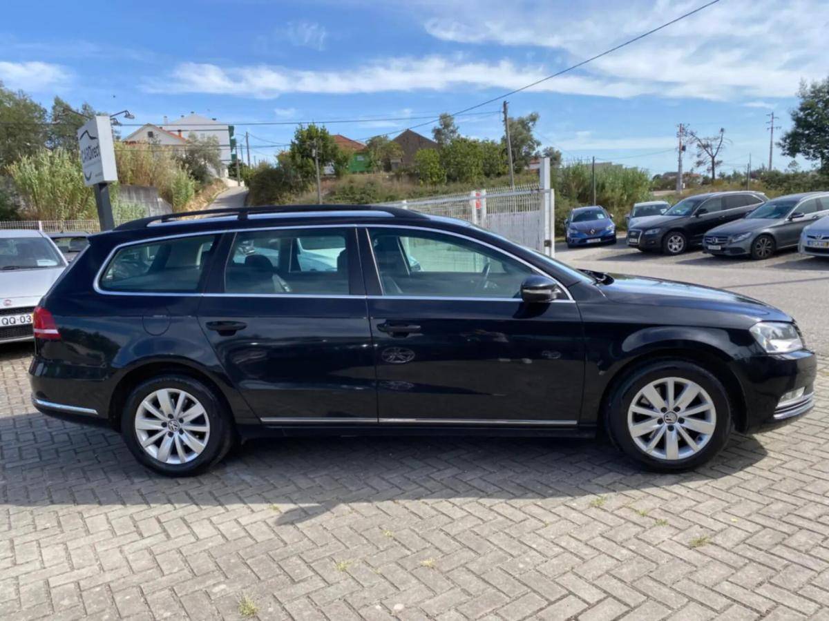 volkswagen-passat-variant-2011-diesel-1598cc