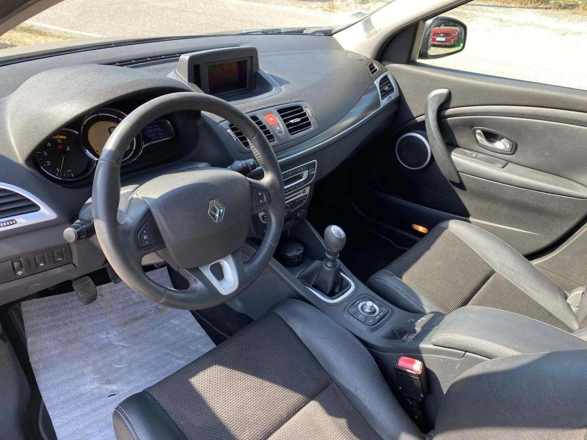 renault-megane-sport-tourer-2010-diesel-1461cc