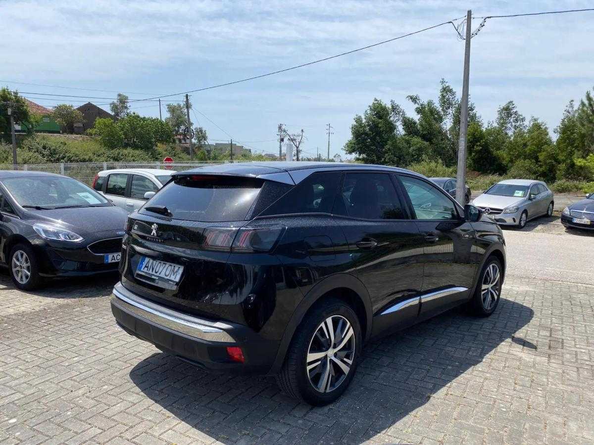 peugeot-3008-2022-diesel-1499cc