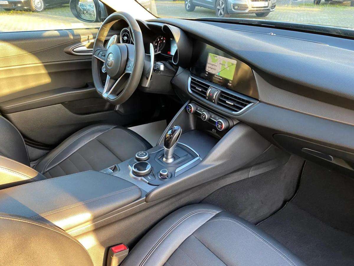 alfa-romeo-giulia-2019-diesel-2143cc