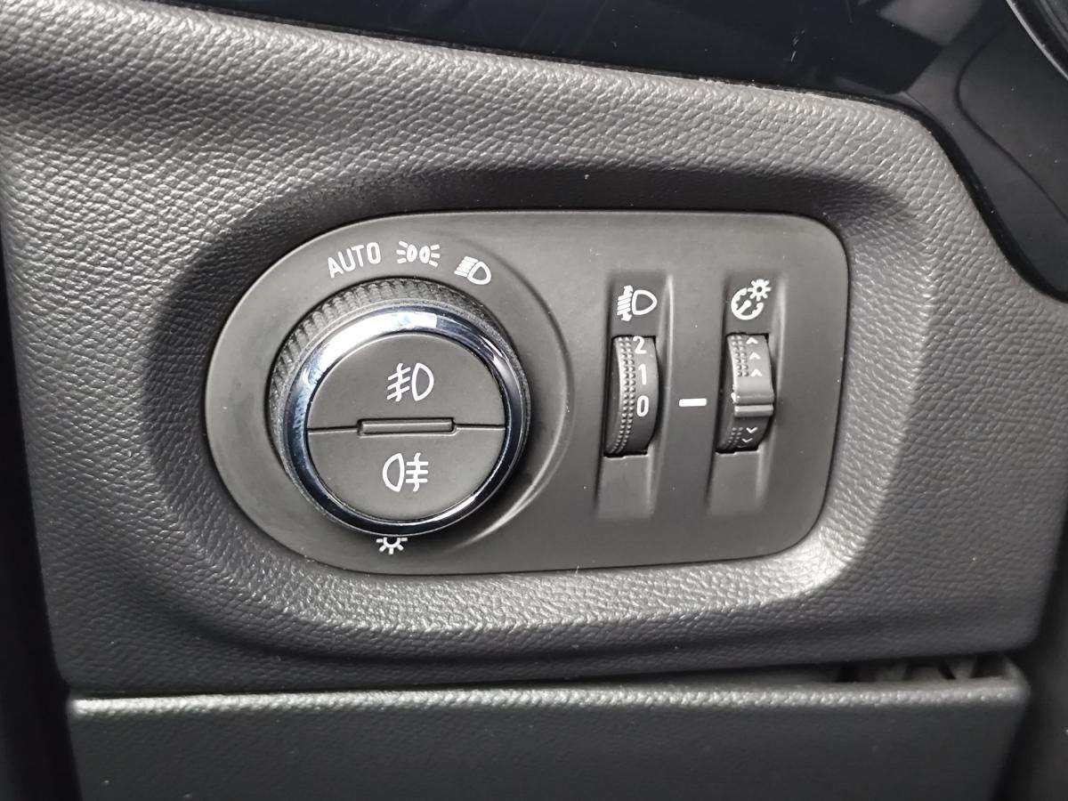 opel-corsa-2021-diesel-1499cc