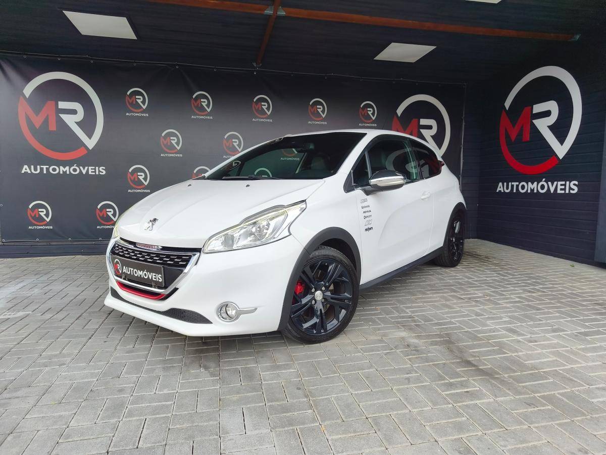 peugeot-208-2014-gasolina-1598cc