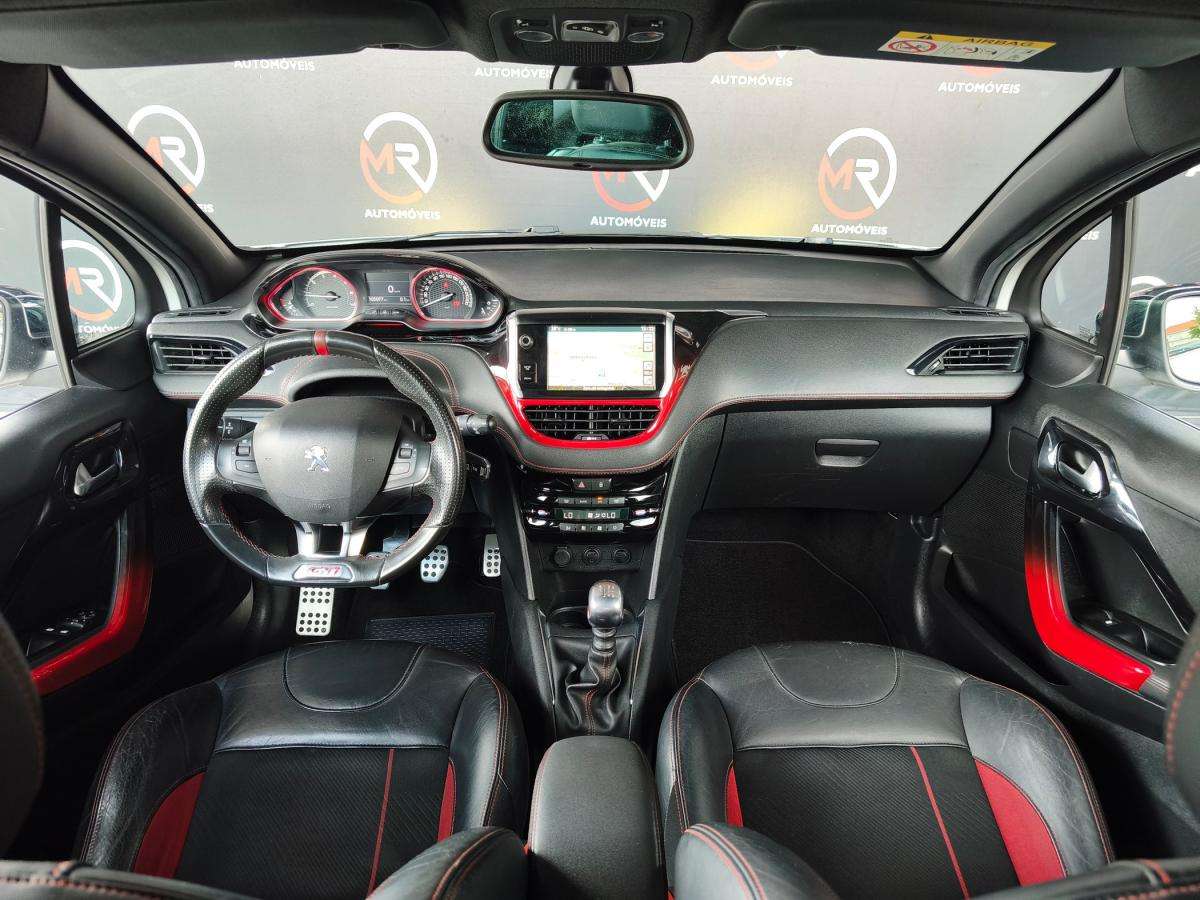peugeot-208-2014-gasolina-1598cc