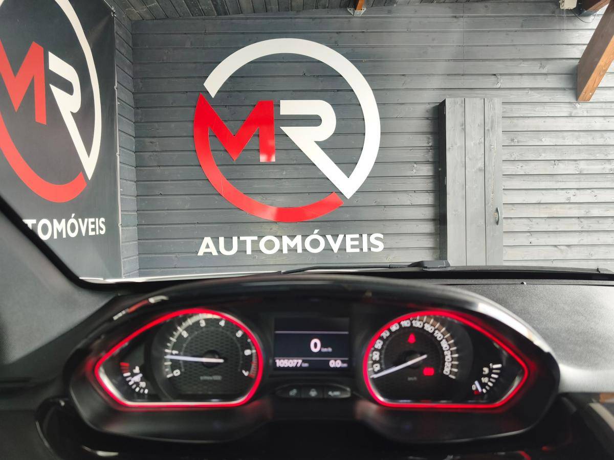 peugeot-208-2014-gasolina-1598cc