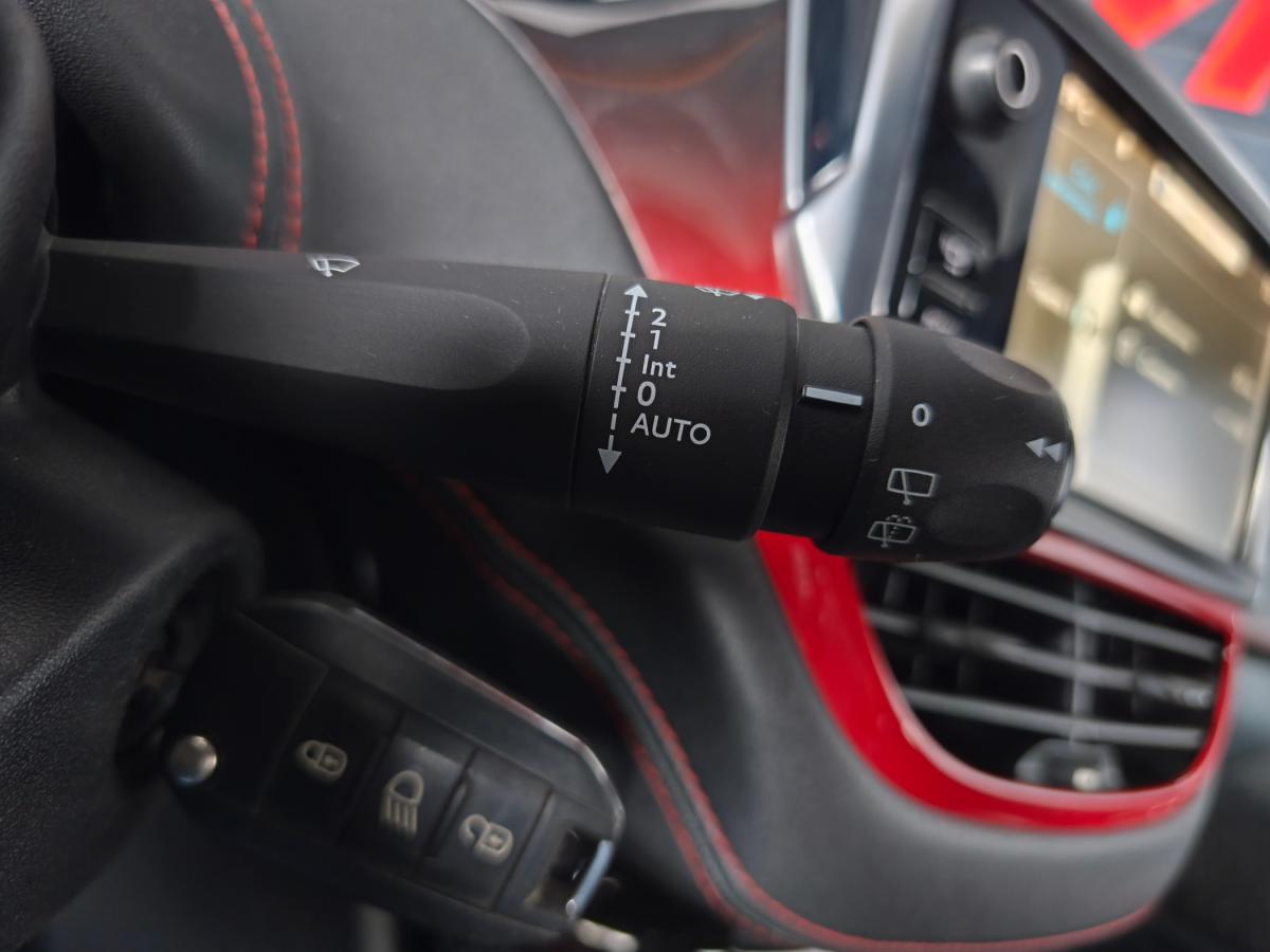peugeot-208-2014-gasolina-1598cc