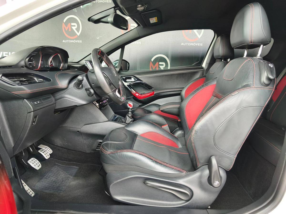 peugeot-208-2014-gasolina-1598cc