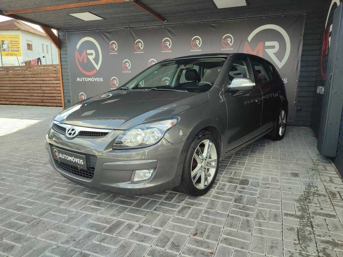 hyundai-i30-2009-diesel-1582cc