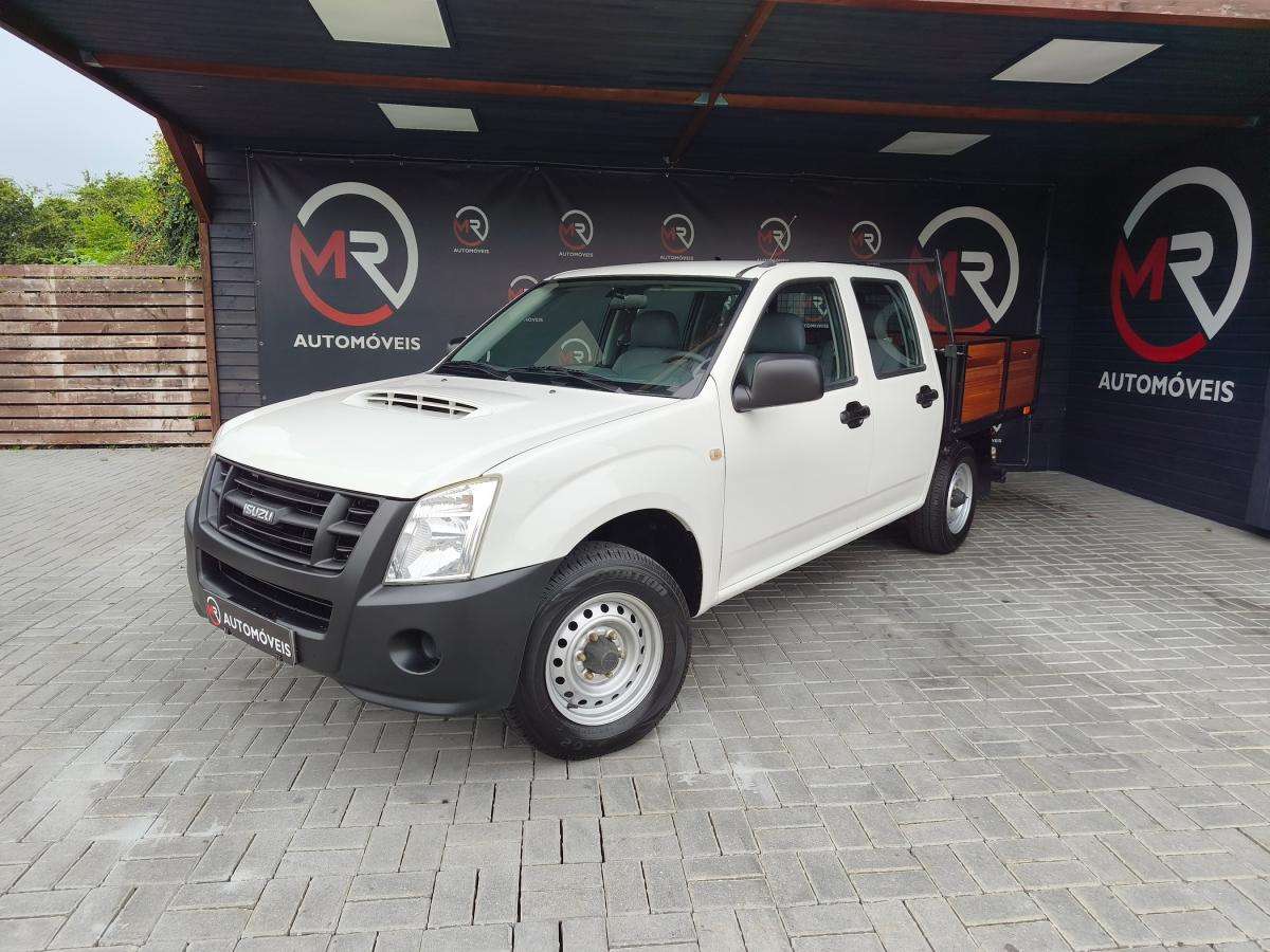 isuzu-d-max-2011-diesel-2499cc