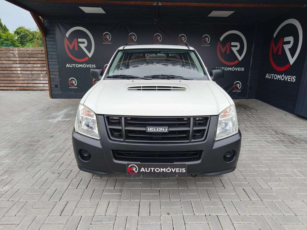 isuzu-d-max-2011-diesel-2499cc