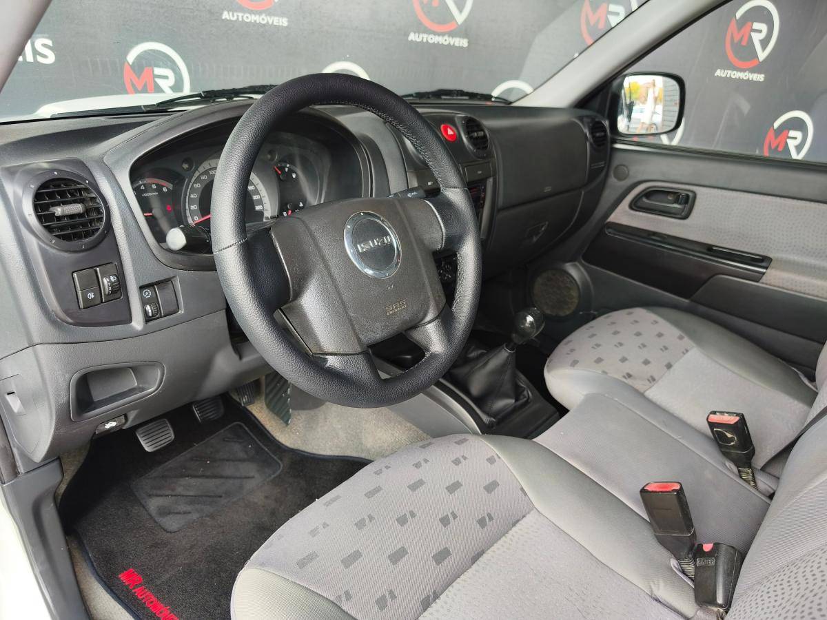 isuzu-d-max-2011-diesel-2499cc