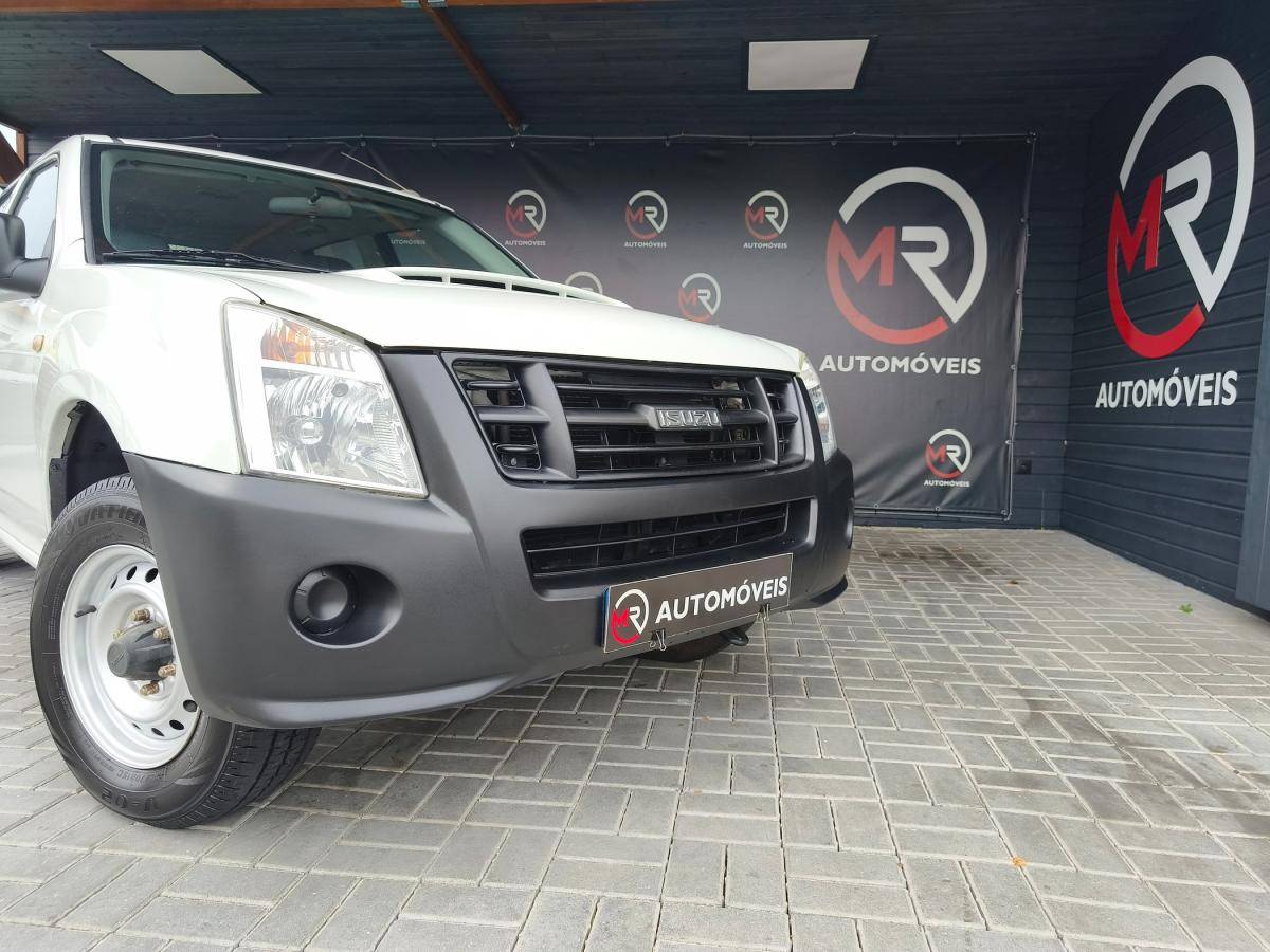 isuzu-d-max-2011-diesel-2499cc