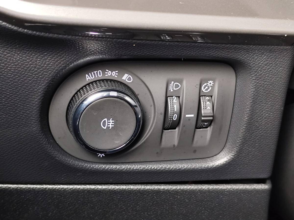 opel-mokka-2023-gasolina-1199cc
