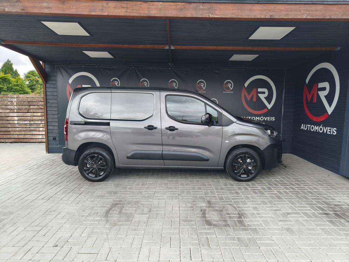 citroen-berlingo-2022-diesel-1499cc