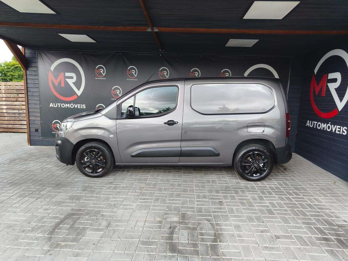 citroen-berlingo-2022-diesel-1499cc