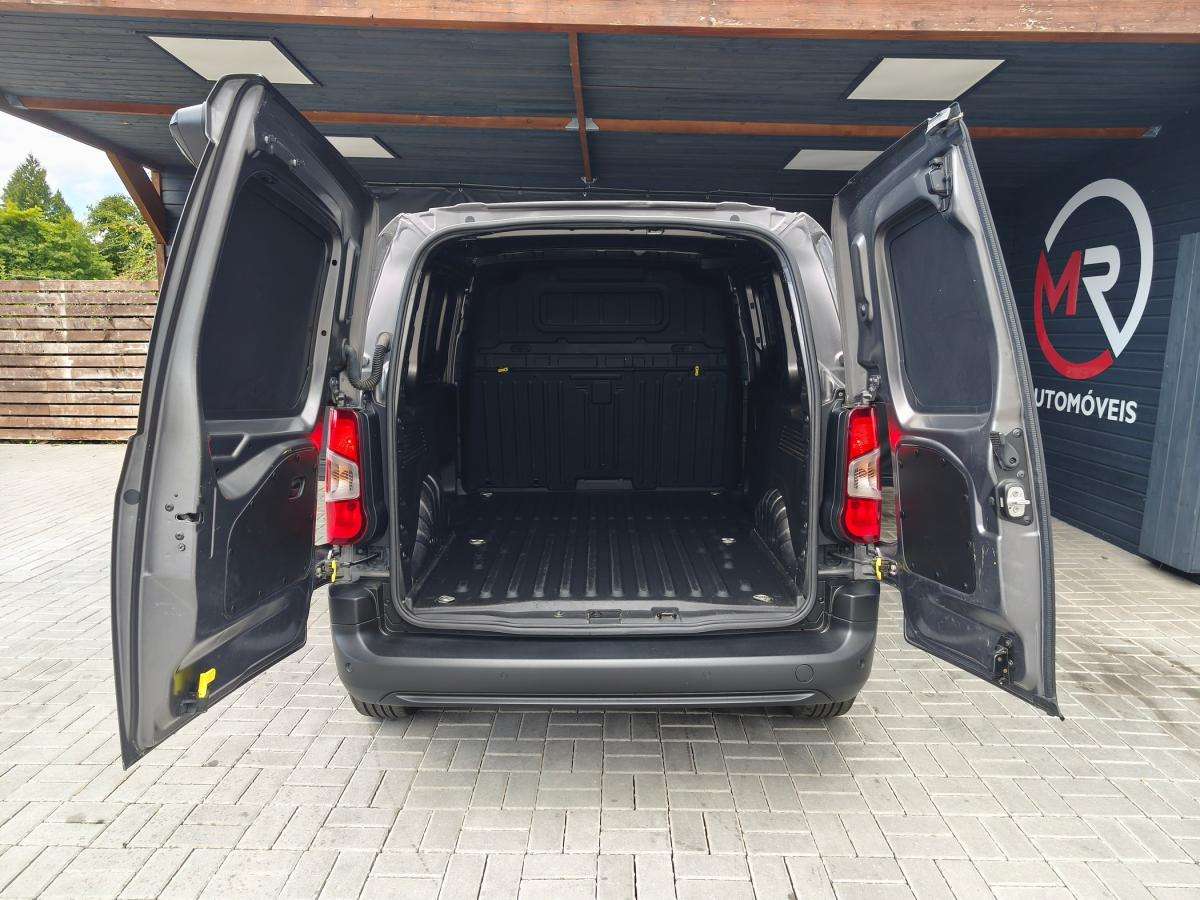 citroen-berlingo-2022-diesel-1499cc