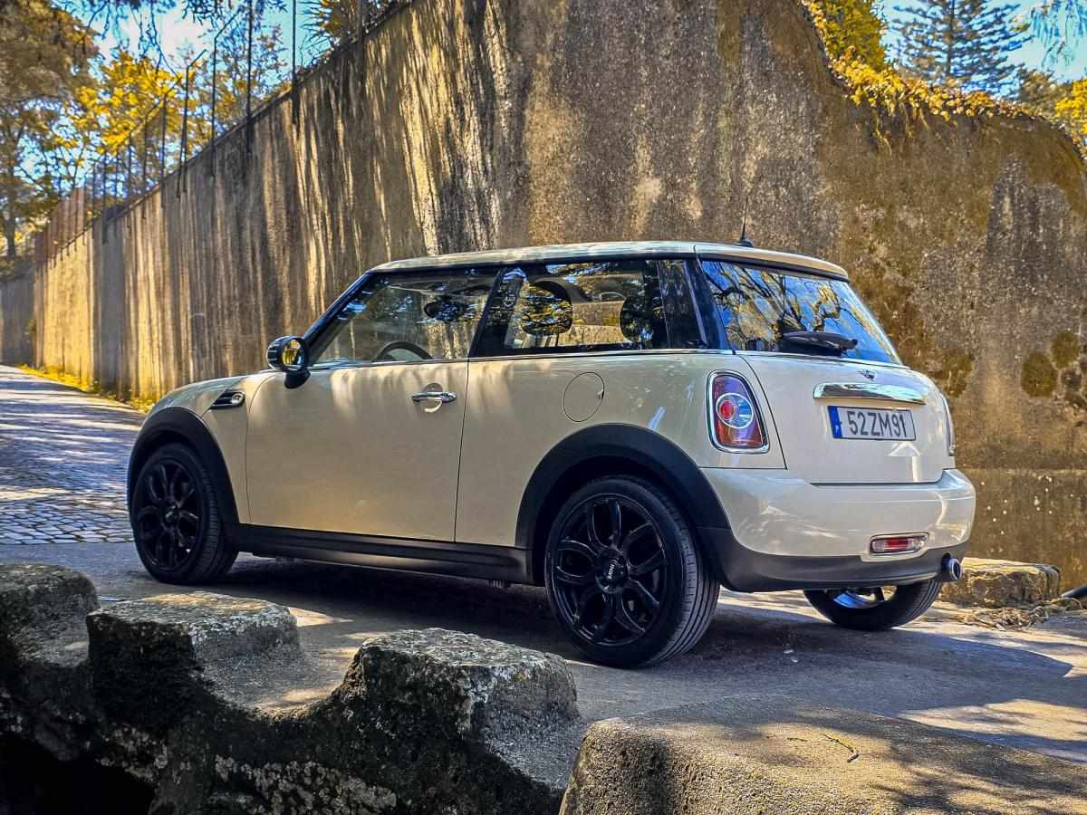 mini-hatch-d-2-0-2012-diesel-1598cc
