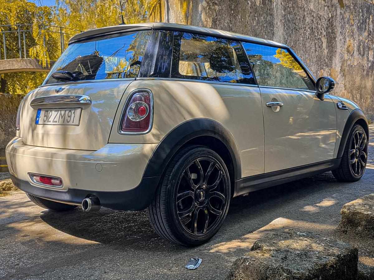 mini-hatch-d-2-0-2012-diesel-1598cc