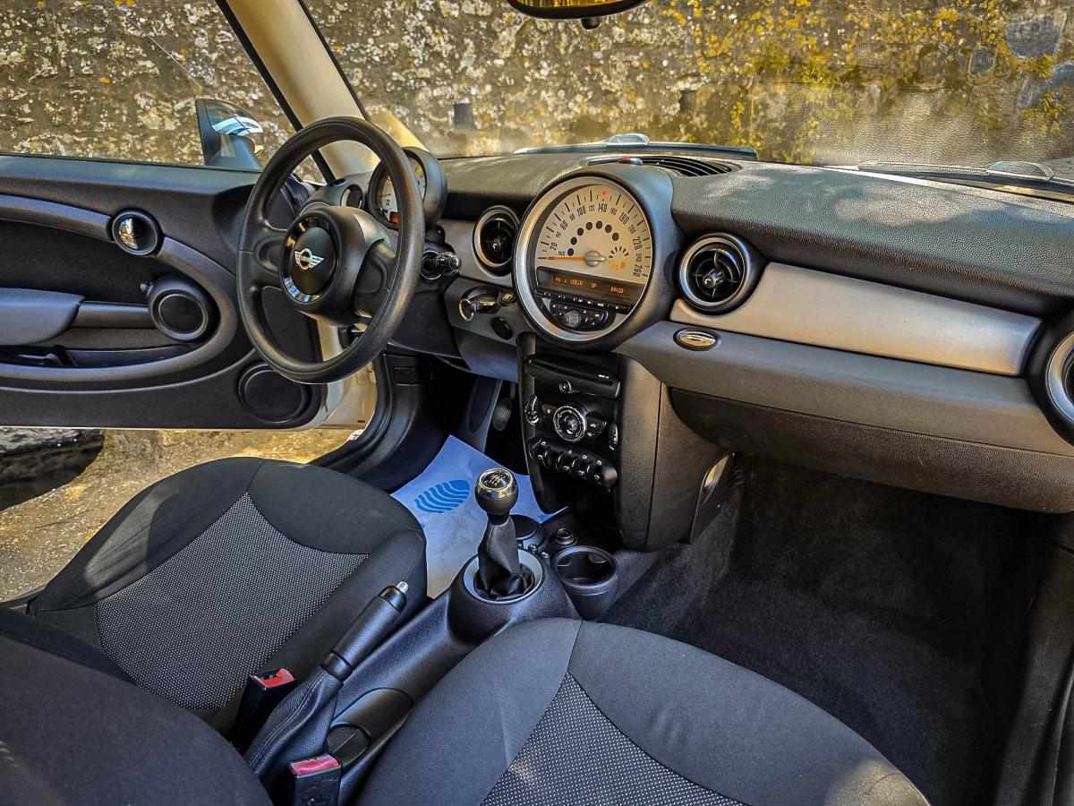 mini-hatch-d-2-0-2012-diesel-1598cc