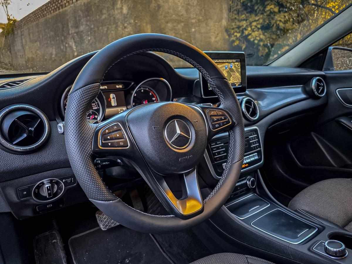 mercedes-benz-cla-200-cdi-2-1-2016-diesel-2143cc