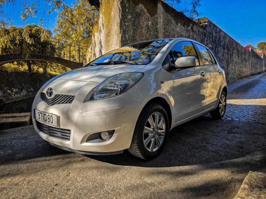toyota-yaris-1-33-dual-vvt-i-2010-gasolina-1329cc