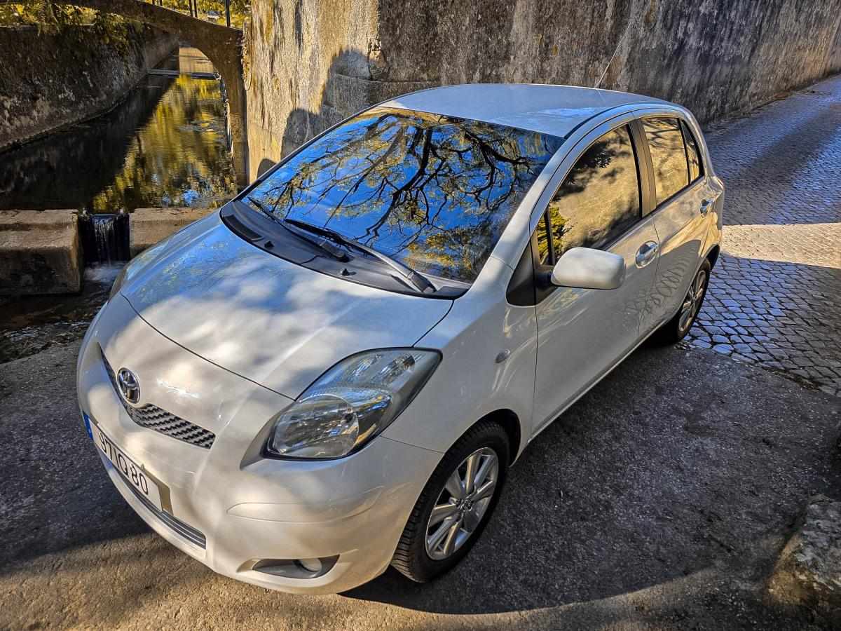 toyota-yaris-1-33-dual-vvt-i-2010-gasolina-1329cc