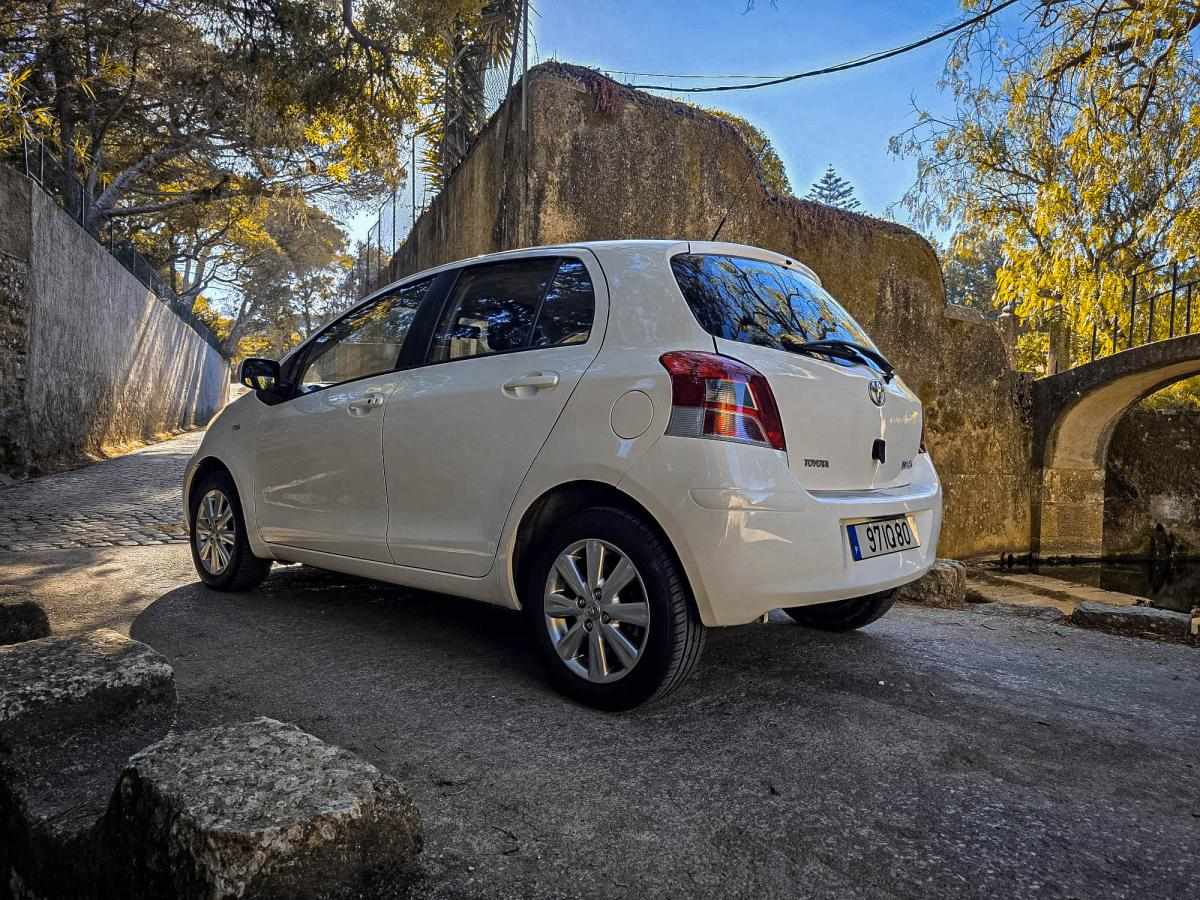 toyota-yaris-1-33-dual-vvt-i-2010-gasolina-1329cc