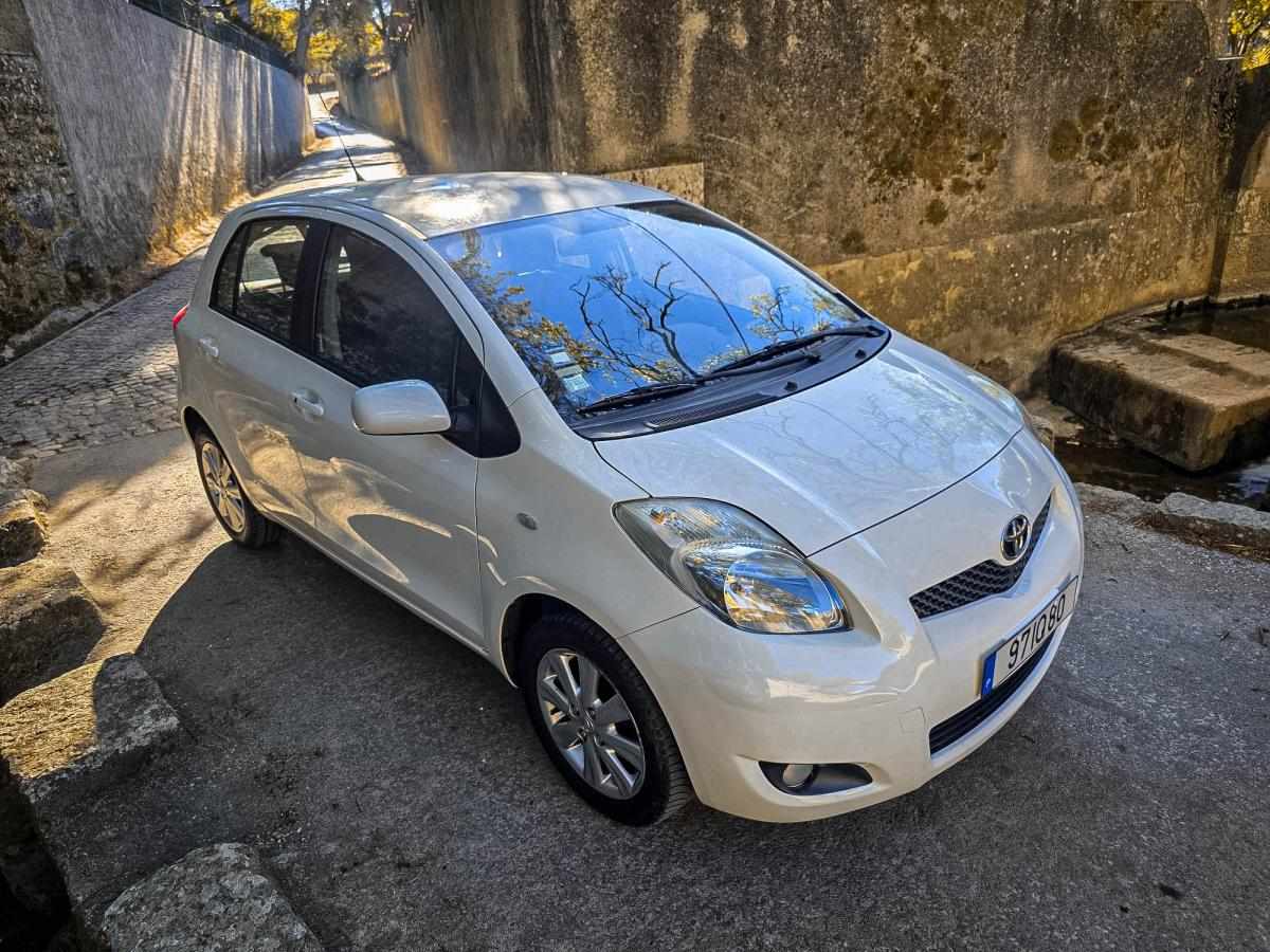 toyota-yaris-1-33-dual-vvt-i-2010-gasolina-1329cc