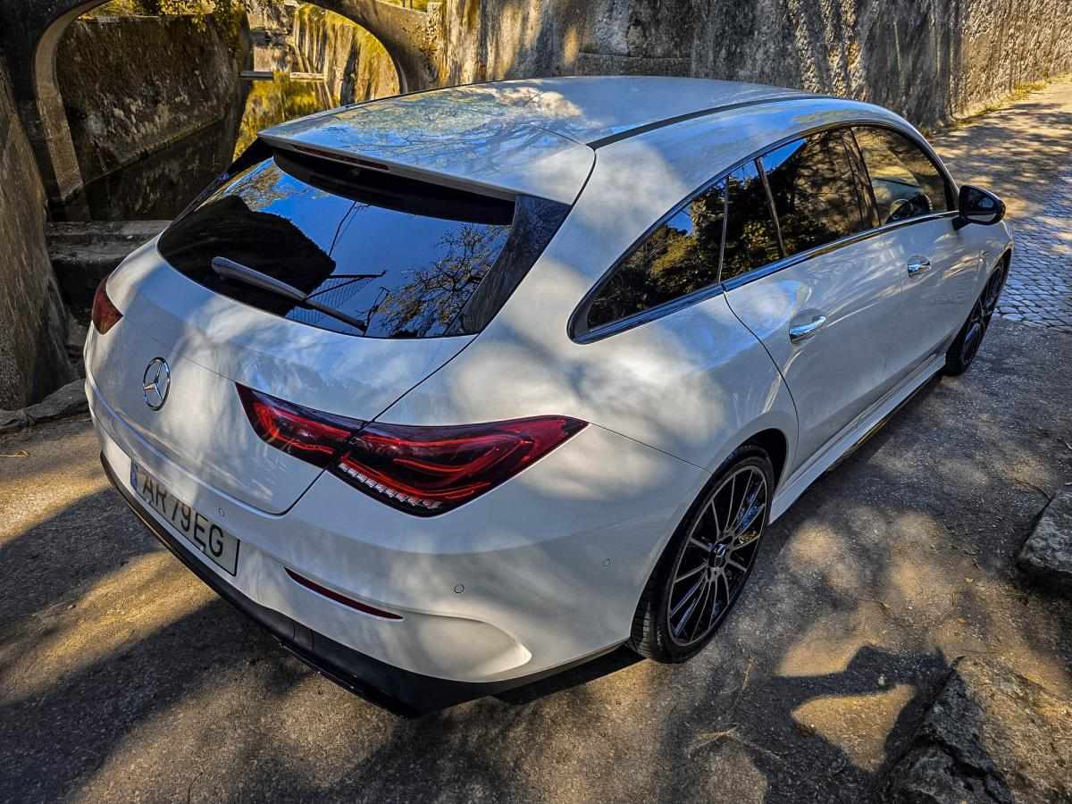 mercedes-benz-cla-200-d-4matic-2022-diesel-1950cc