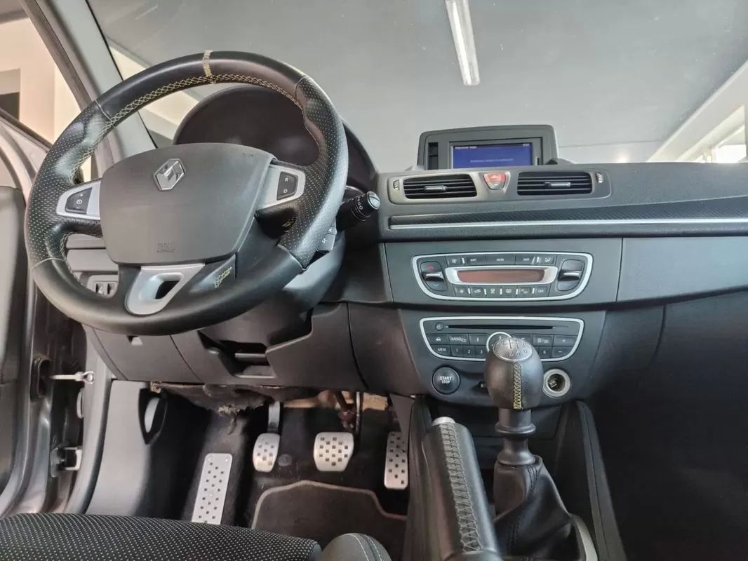 renault-megane-coupe-2010-gasolina-1998cc
