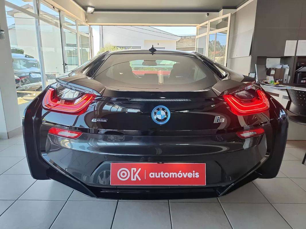 bmw-i8-2017-hibrido-1499cc