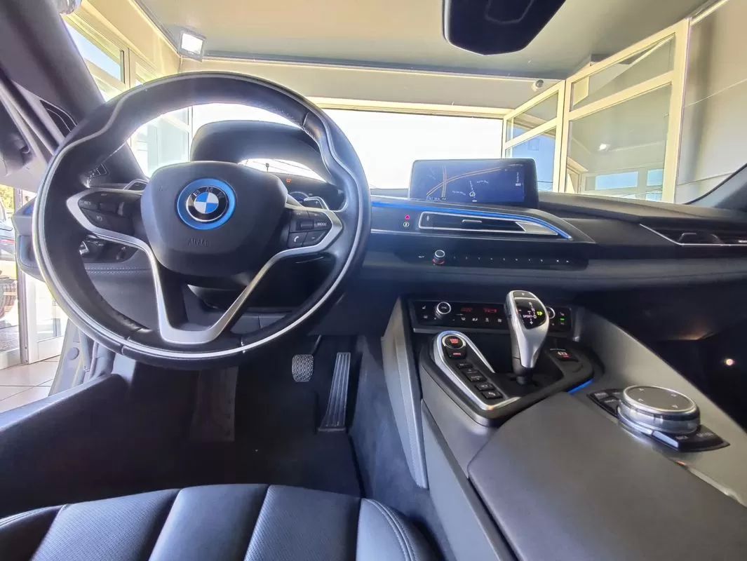 bmw-i8-2017-hibrido-1499cc