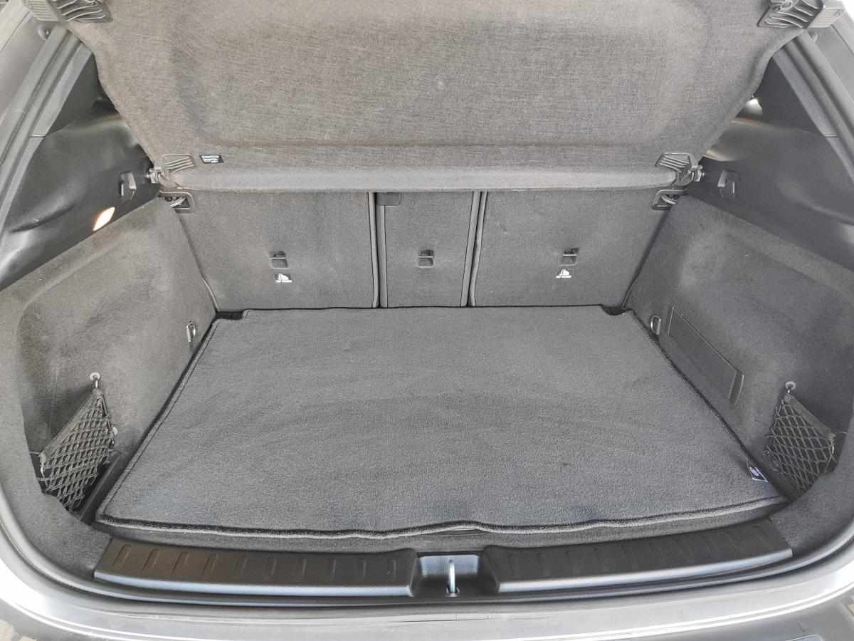 mercedes-benz-gla-2024-diesel-1950cc