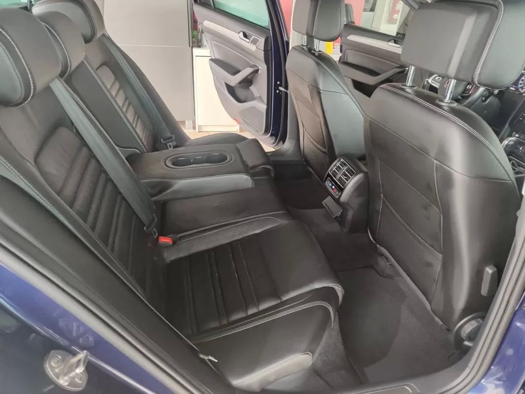 volkswagen-passat-variant-2018-diesel-1968cc