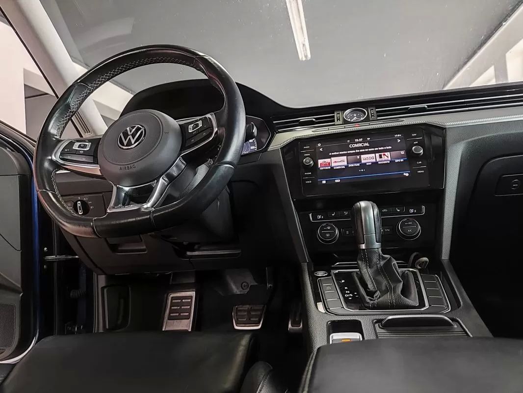 volkswagen-passat-variant-2018-diesel-1968cc