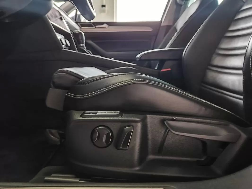 volkswagen-passat-variant-2018-diesel-1968cc