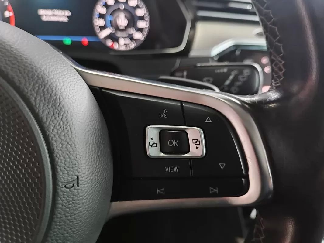 volkswagen-passat-variant-2018-diesel-1968cc