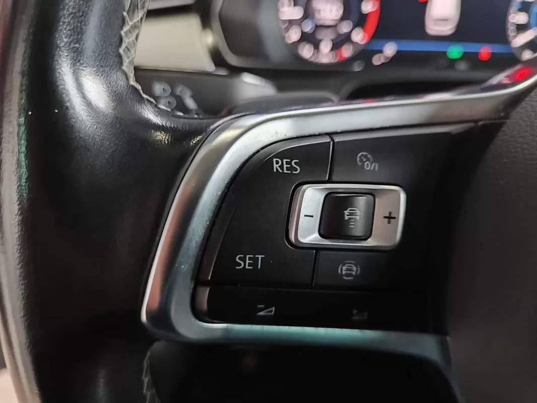 volkswagen-passat-variant-2018-diesel-1968cc