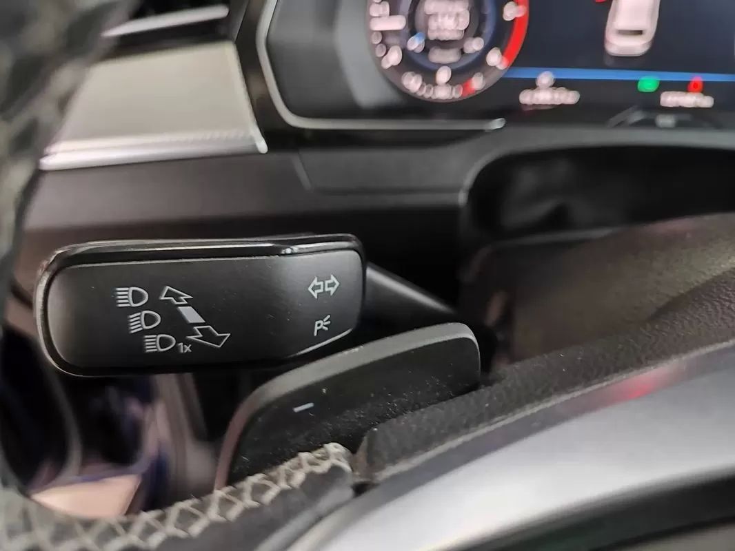 volkswagen-passat-variant-2018-diesel-1968cc