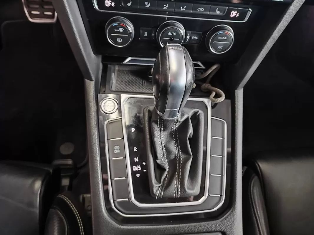 volkswagen-passat-variant-2018-diesel-1968cc